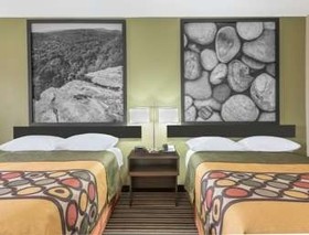Super 8 by Wyndham Bryant Little Rock Area