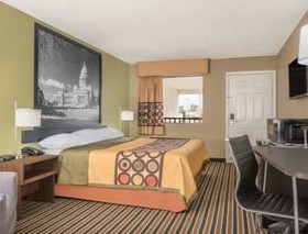 Super 8 by Wyndham Bryant Little Rock Area