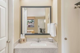 Super 8 by Wyndham Bryant Little Rock Area