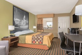 Super 8 by Wyndham Bryant Little Rock Area