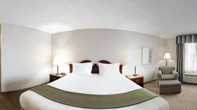 Holiday Inn Express Hotel & Suites Camden