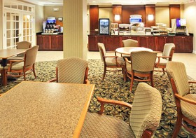 Holiday Inn Express Hotel & Suites Camden