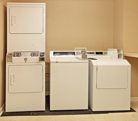 Holiday Inn Express Hotel & Suites Camden