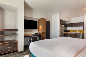 Mainstay Suites