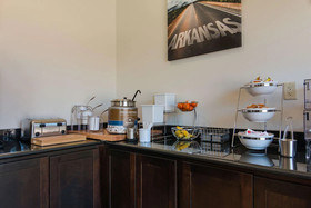 Mainstay Suites