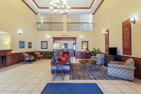 Holiday Inn Express & Suites Clarksville