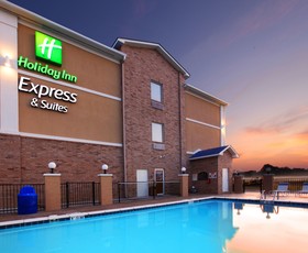 Holiday Inn Express & Suites Clarksville