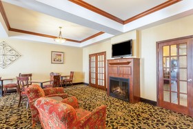 Holiday Inn Express & Suites Clarksville