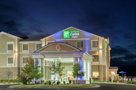 Holiday Inn Express & Suites Clarksville