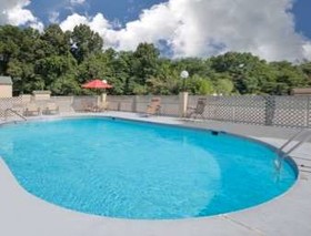 Super 8 by Wyndham Clarksville AR