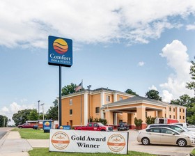 Comfort Inn & Suites El Dorado