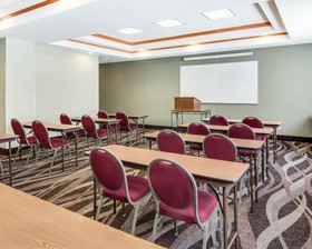 Comfort Inn & Suites El Dorado