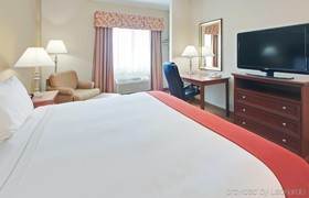 Holiday Inn Express Hotel & Suites El Dorado