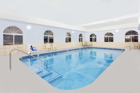 Super 8 by Wyndham El Dorado