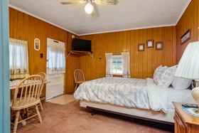 Log Cabin Inn Motel