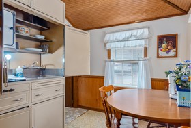 Log Cabin Inn Motel