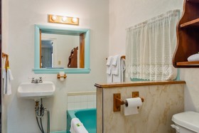 Log Cabin Inn Motel