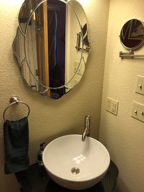 All Seasons Inn