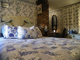 All Seasons Inn