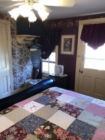 All Seasons Inn