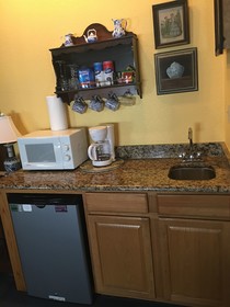 All Seasons Inn