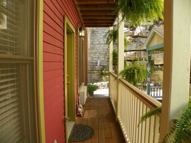 All Seasons Inn