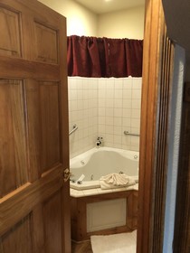 All Seasons Inn