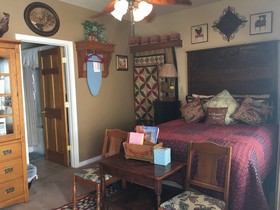 All Seasons Inn