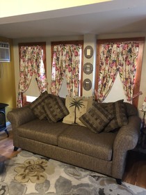 All Seasons Inn