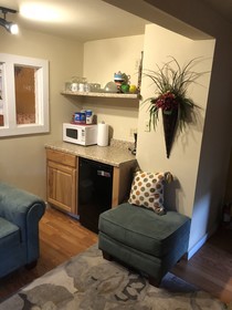 All Seasons Inn
