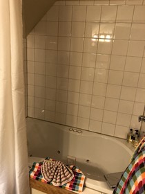 All Seasons Inn