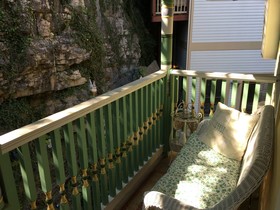 All Seasons Inn