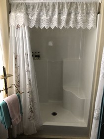 All Seasons Inn