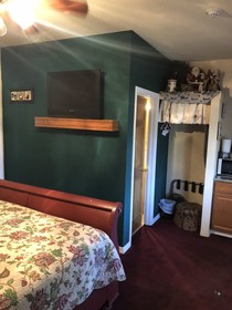All Seasons Inn