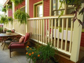 All Seasons Inn
