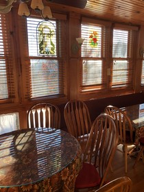 All Seasons Inn