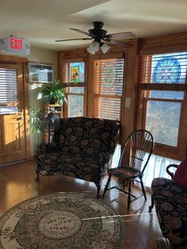 All Seasons Inn