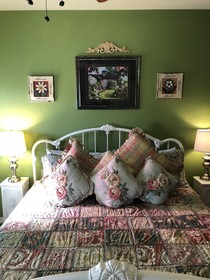 All Seasons Inn