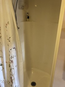 All Seasons Inn