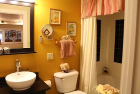 All Seasons Inn
