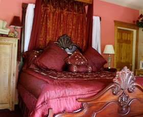 All Seasons Inn