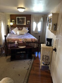 All Seasons Inn