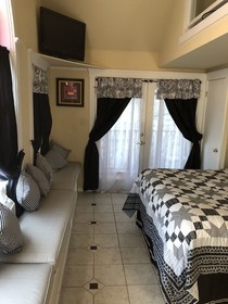 All Seasons Inn