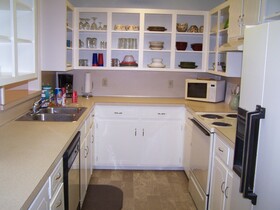 Pointe West Resort & Suites