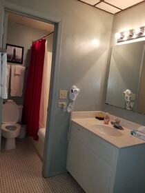 Pointe West Resort & Suites