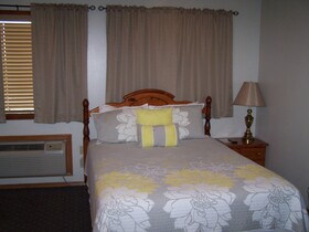 Pointe West Resort & Suites