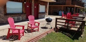 Pointe West Resort & Suites