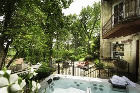 The 1886 Crescent Hotel & Spa