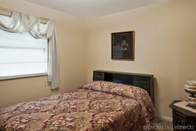 Travelers Inn