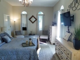 Tuscan Manor